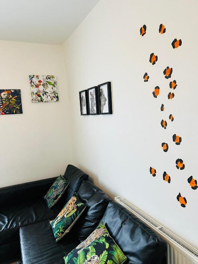 Safari Apartment, Free Parking, 10Min Walk To Blackpool Tower, Sleeps 12 Екстер'єр фото